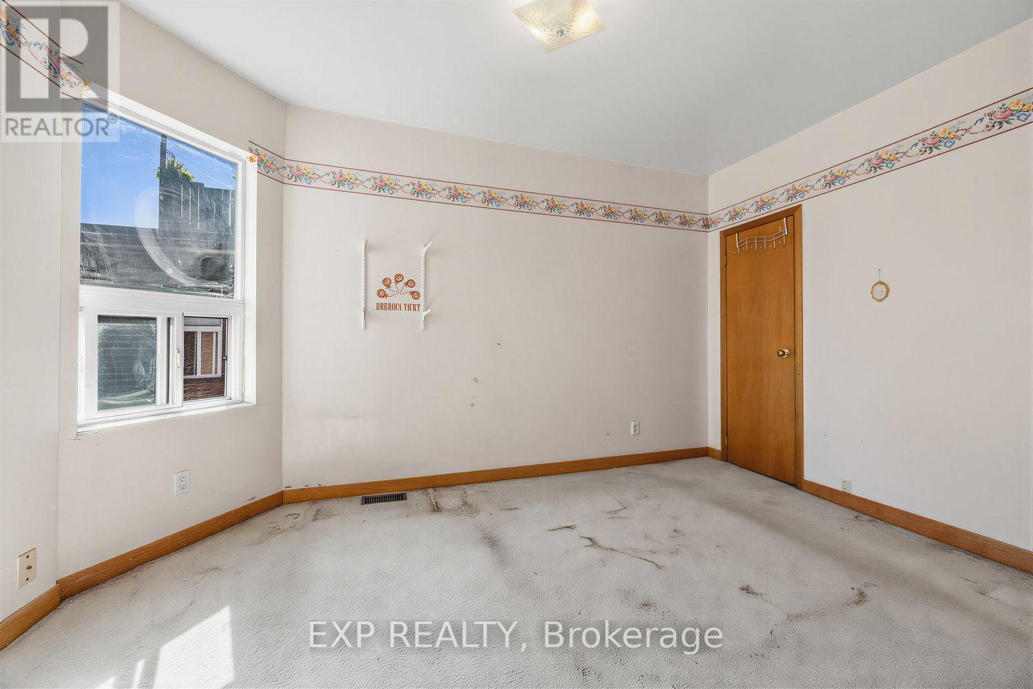 511 Carlaw Avenue, Toronto, Ontario  M4K 3J3 - Photo 10 - E13835604