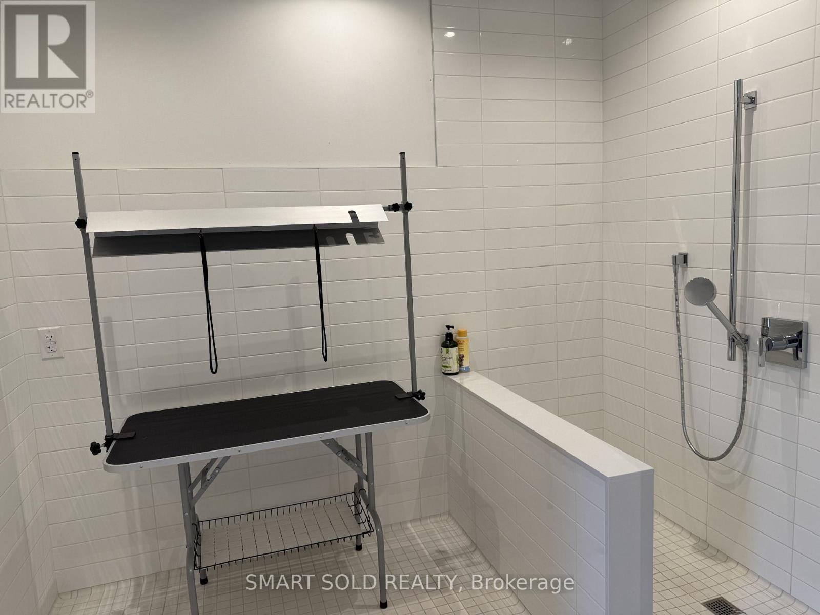 1219 - 4010 Eglinton Avenue W, Toronto, Ontario  M9A 0G5 - Photo 19 - W13831412