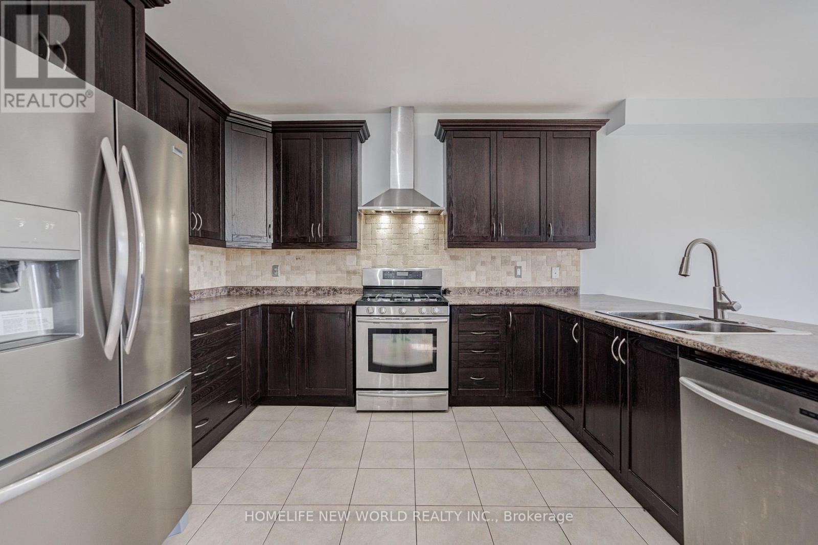 146 Art West Avenue, Newmarket, Ontario  L3X 0C1 - Photo 19 - N13835416