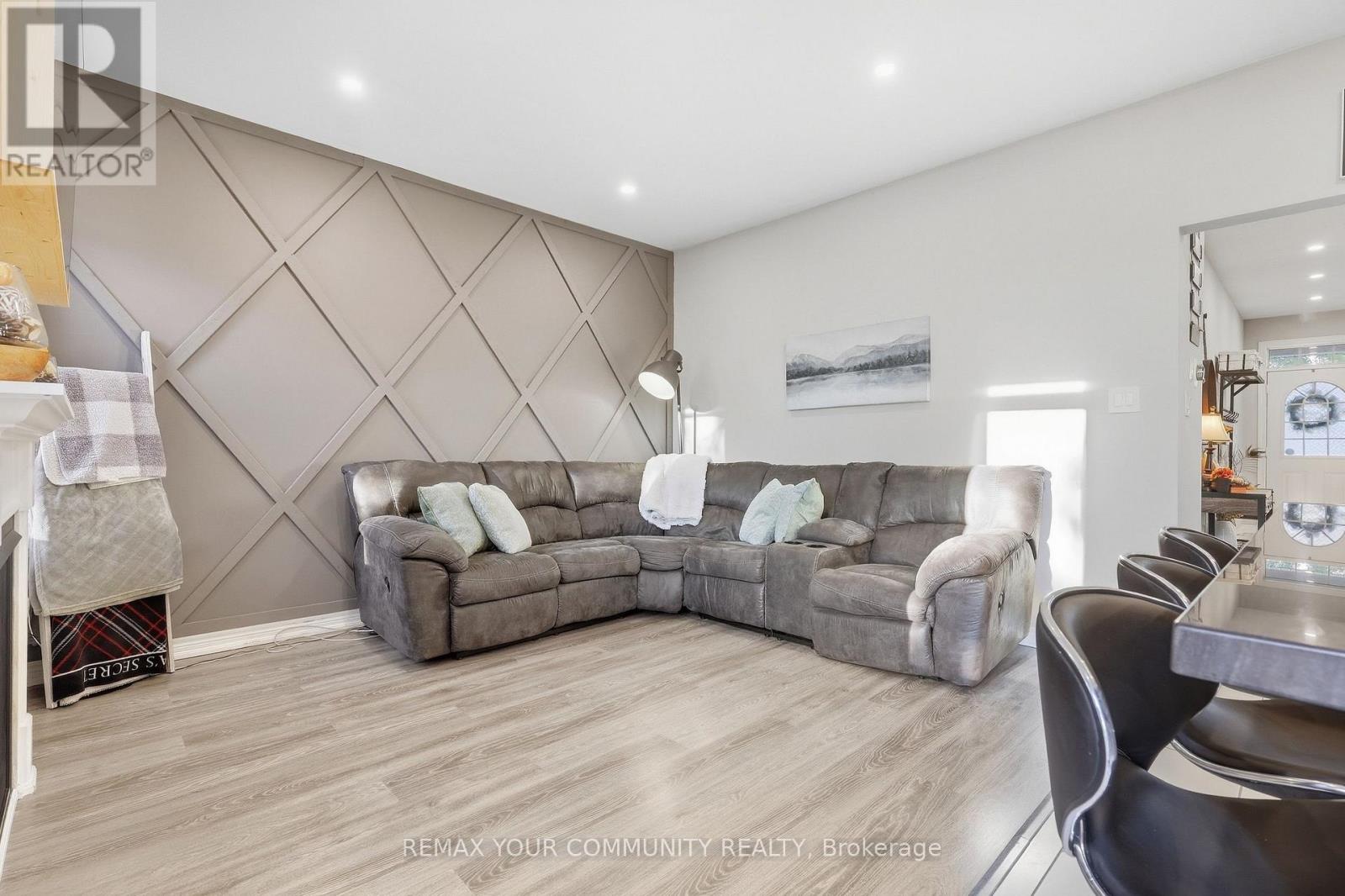 6 Jackson Drive, New Tecumseth, Ontario  L0G 1W0 - Photo 12 - N13835440