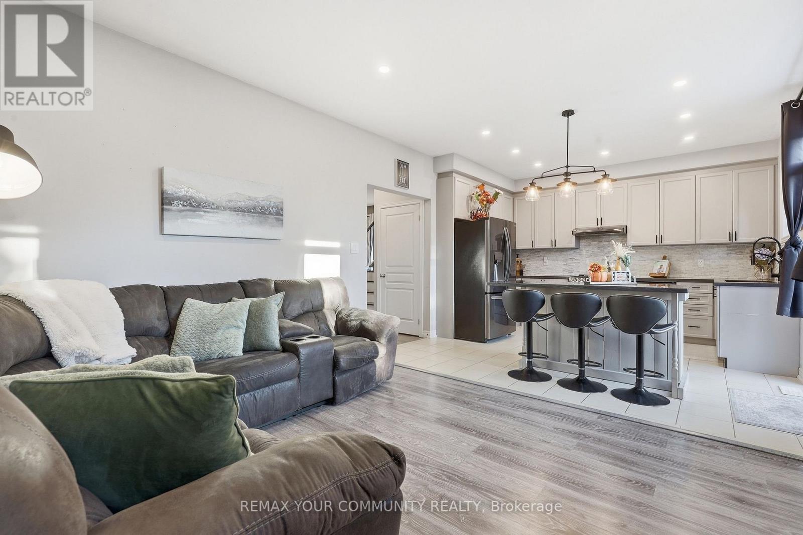 6 Jackson Drive, New Tecumseth, Ontario  L0G 1W0 - Photo 13 - N13835440