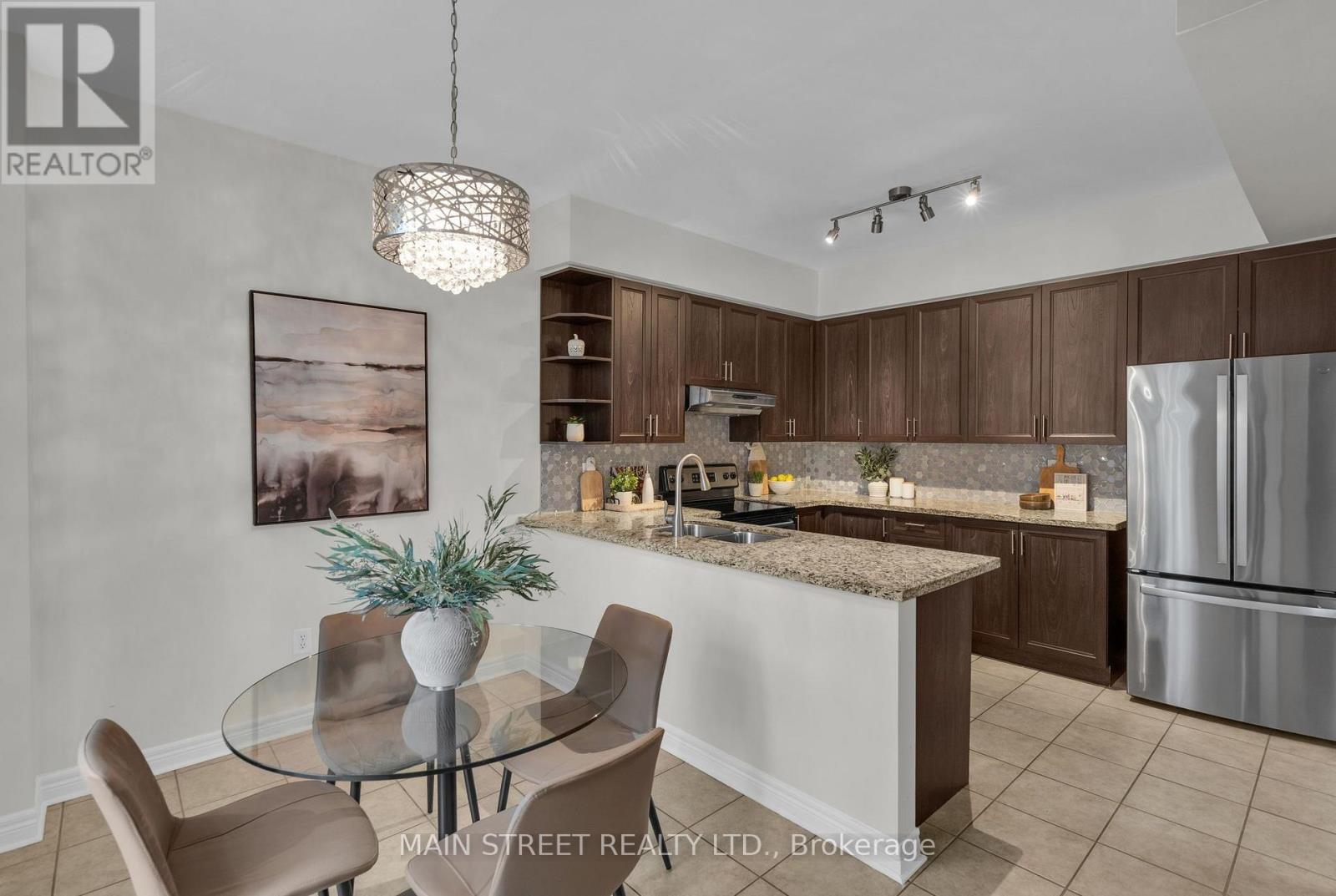 27 Blackbird Crescent, Richmond Hill, Ontario  L4E 4B2 - Photo 12 - N13835550