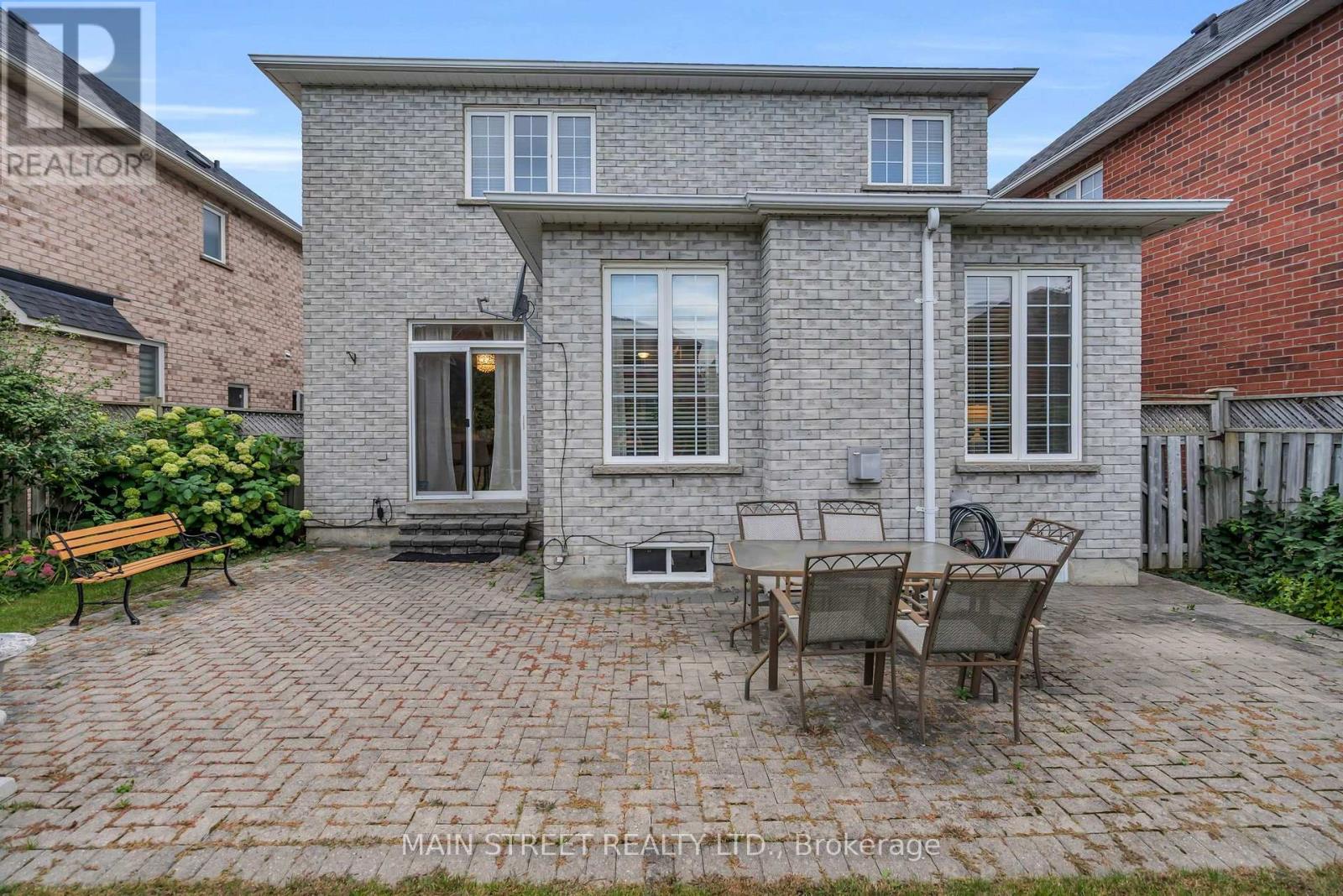 27 Blackbird Crescent, Richmond Hill, Ontario  L4E 4B2 - Photo 23 - N13835550