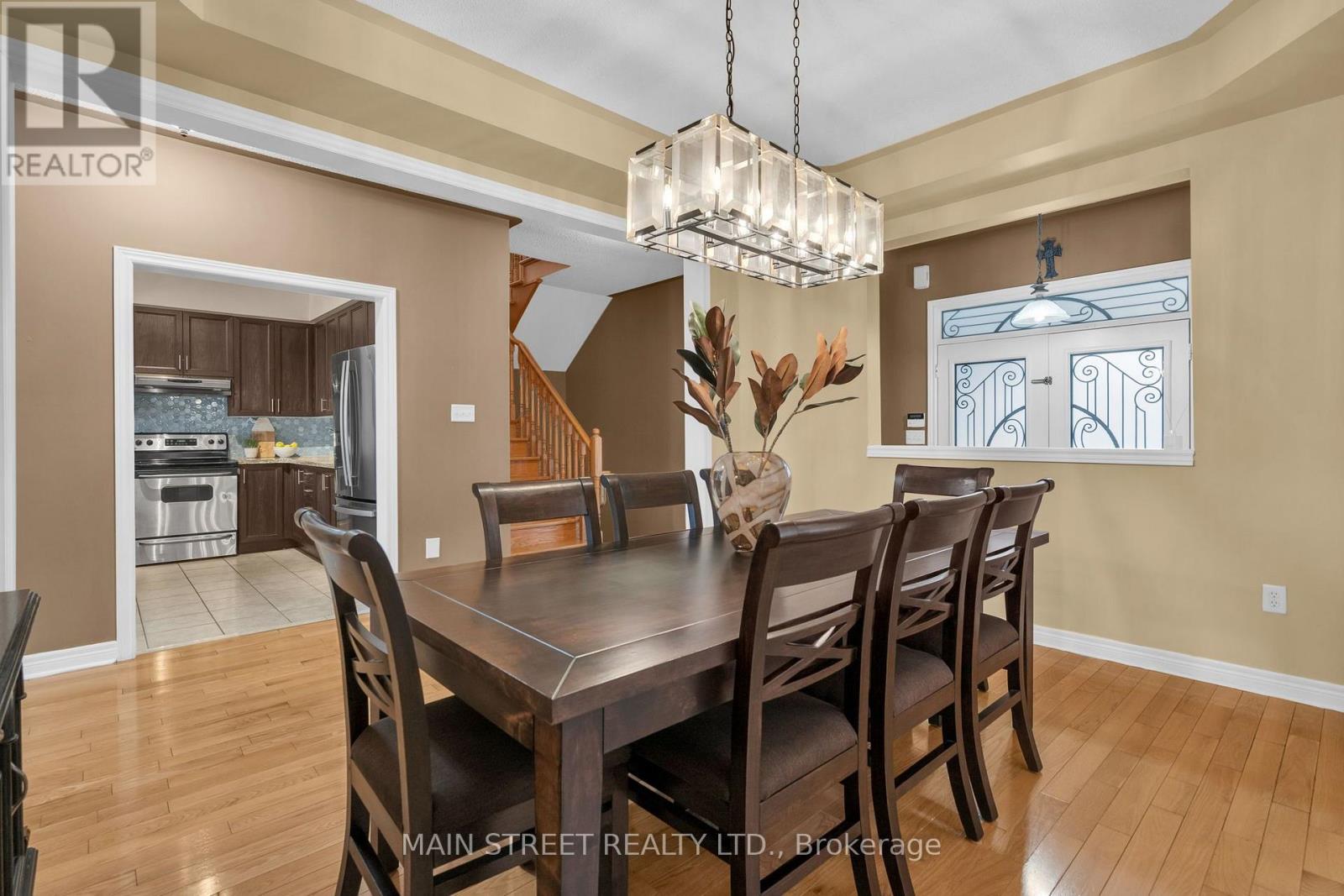 27 Blackbird Crescent, Richmond Hill, Ontario  L4E 4B2 - Photo 5 - N13835550