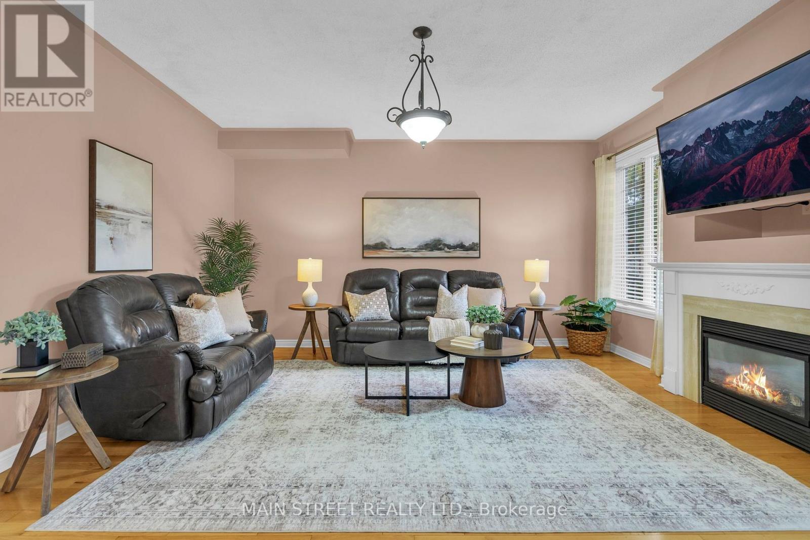 27 Blackbird Crescent, Richmond Hill, Ontario  L4E 4B2 - Photo 8 - N13835550