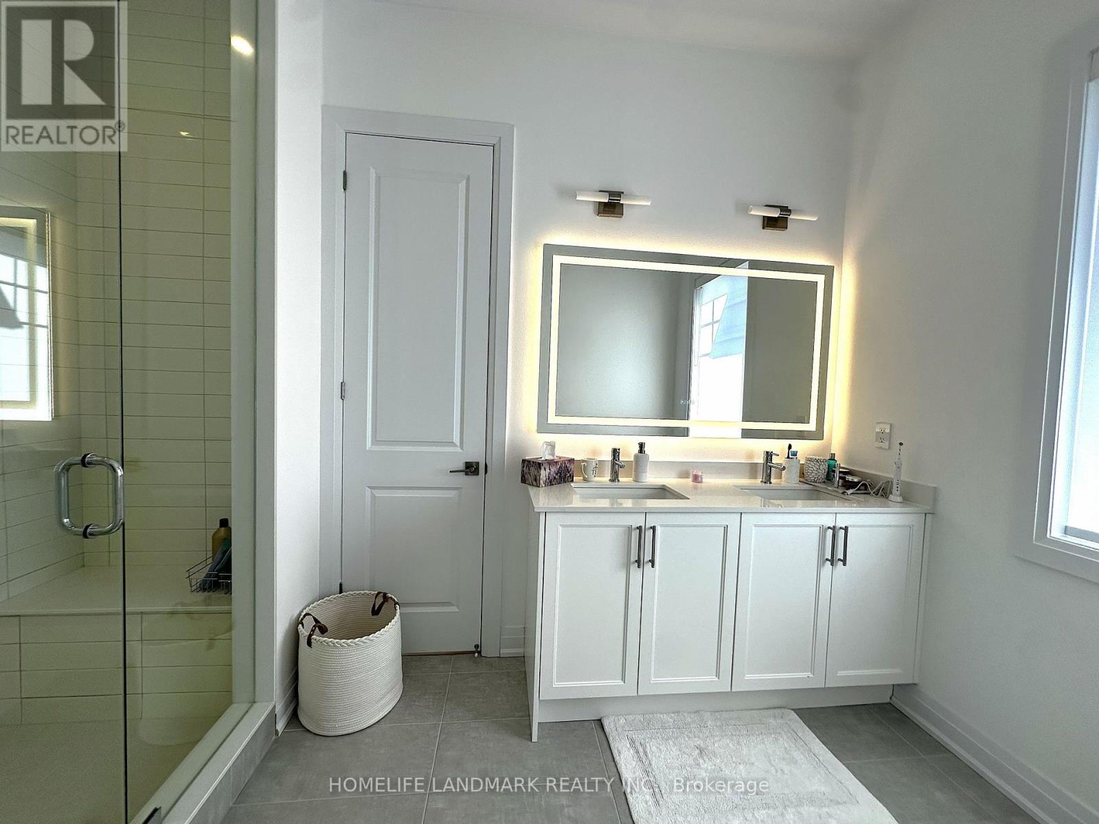30 Mapleton Street, Richmond Hill, Ontario  L4E 1N1 - Photo 12 - N13835634