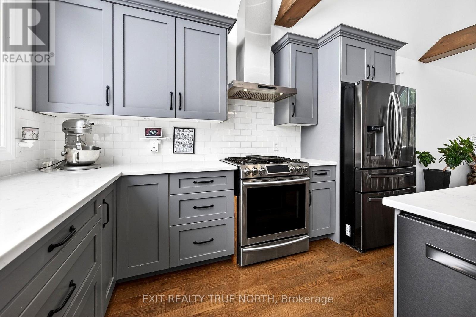 139 Rue Eric, Tiny, Ontario  L9M 0H1 - Photo 8 - S13835562