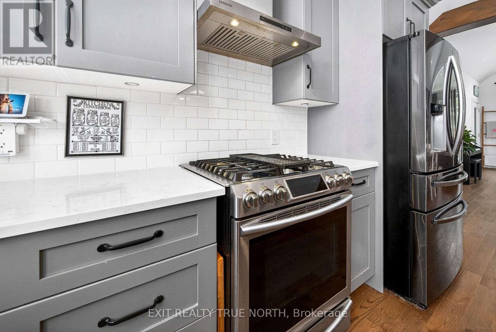 139 Rue Eric, Tiny, Ontario  L9M 0H1 - Photo 9 - S13835562