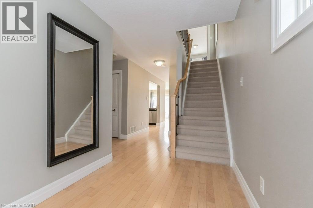 45 Rockcliffe Drive, Kitchener, Ontario  N2R 1W5 - Photo 5 - 40865405