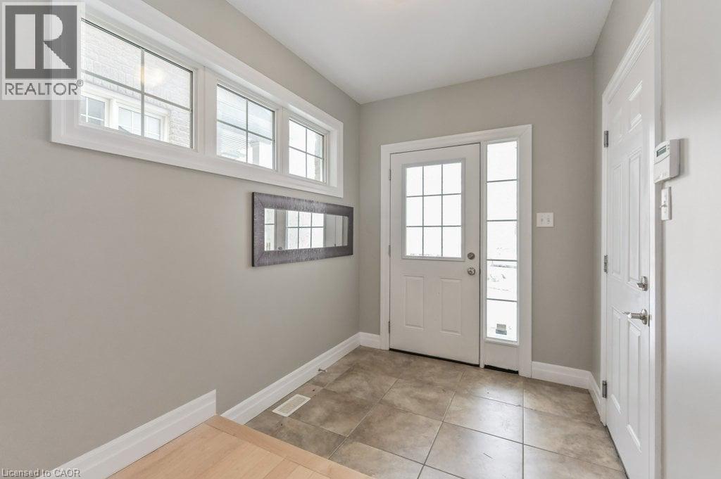 45 Rockcliffe Drive, Kitchener, Ontario  N2R 1W5 - Photo 4 - 40865405