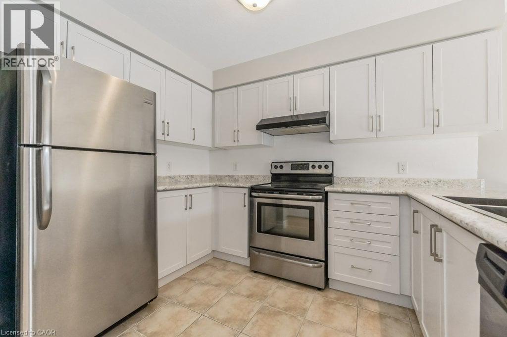 45 Rockcliffe Drive, Kitchener, Ontario  N2R 1W5 - Photo 8 - 40865405