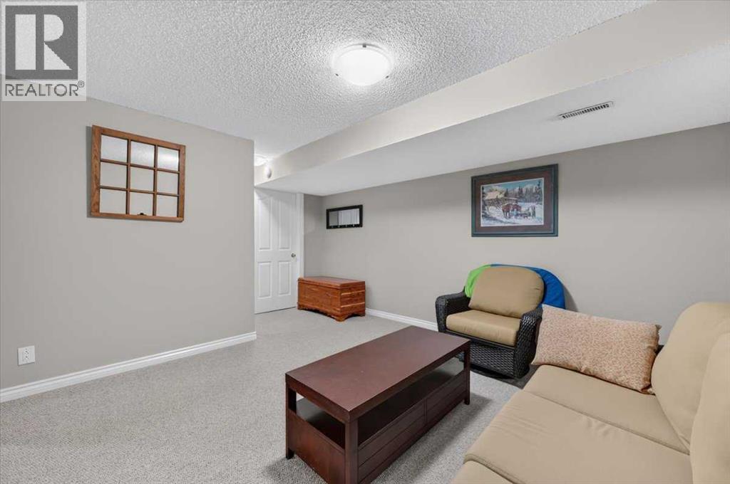 177 Douglasview Rise SE, Calgary, Alberta  T2Z 2H8 - Photo 26 - A2346922