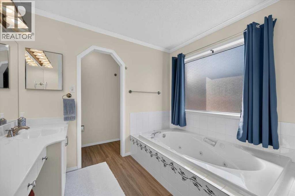 177 Douglasview Rise SE, Calgary, Alberta  T2Z 2H8 - Photo 16 - A2346922