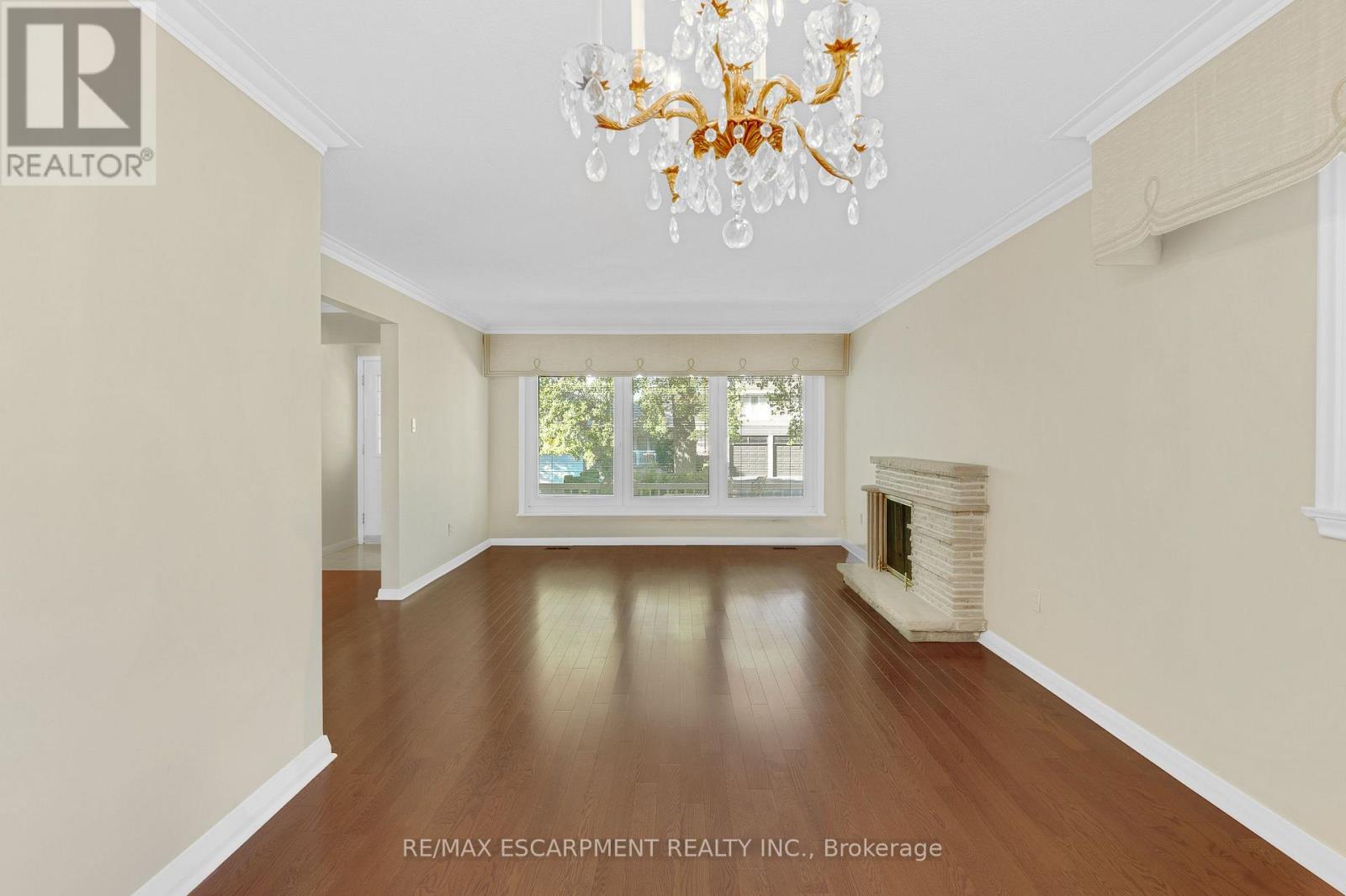 7 Watling Street, Toronto, Ontario  M9P 3E8 - Photo 11 - W13835408