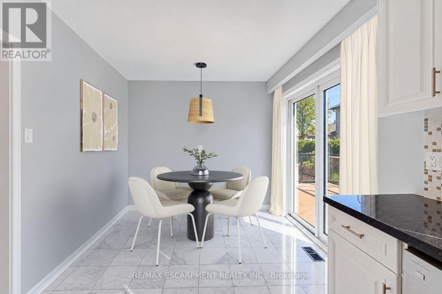 7 Watling Street, Toronto, Ontario  M9P 3E8 - Photo 16 - W13835408