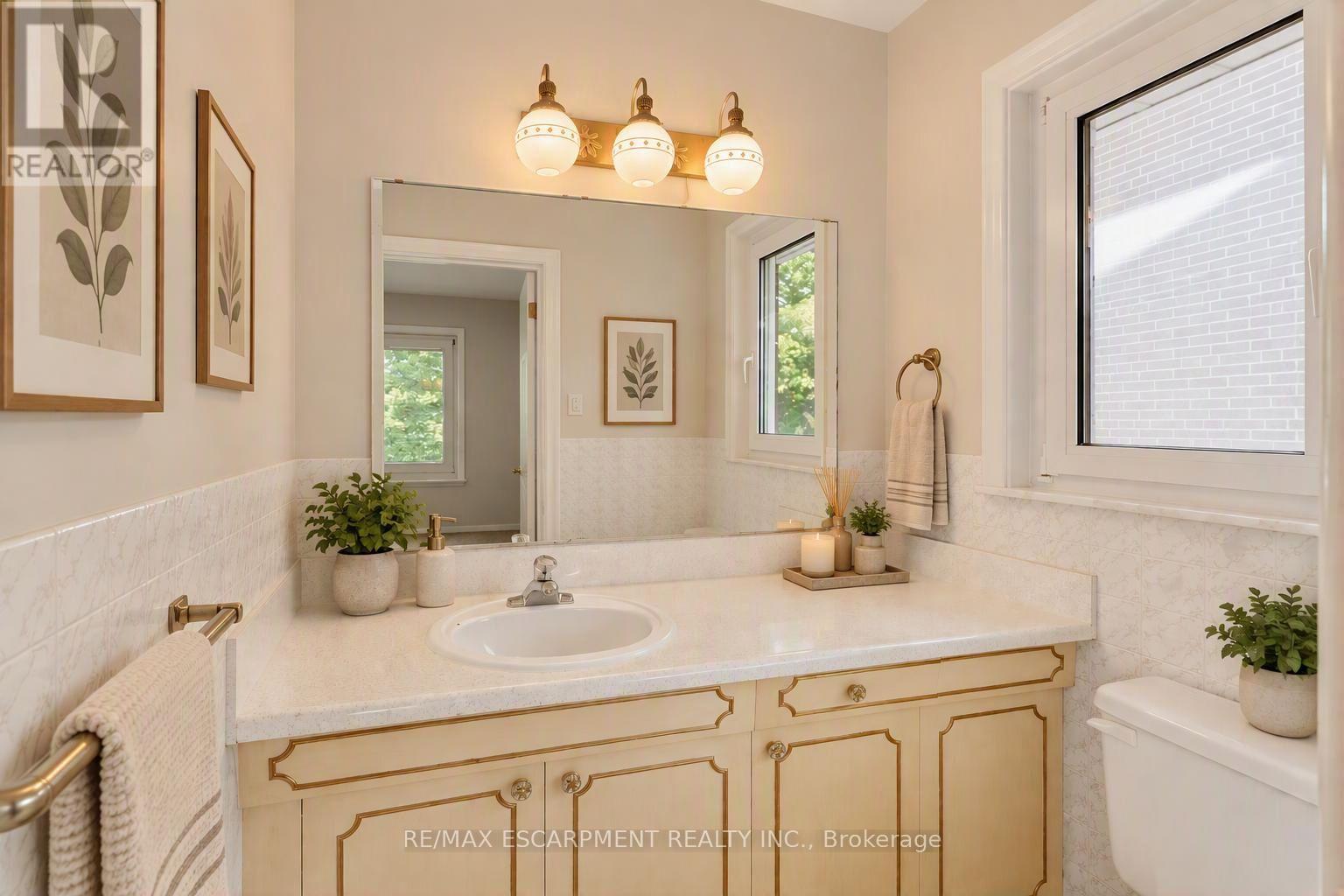 7 Watling Street, Toronto, Ontario  M9P 3E8 - Photo 21 - W13835408