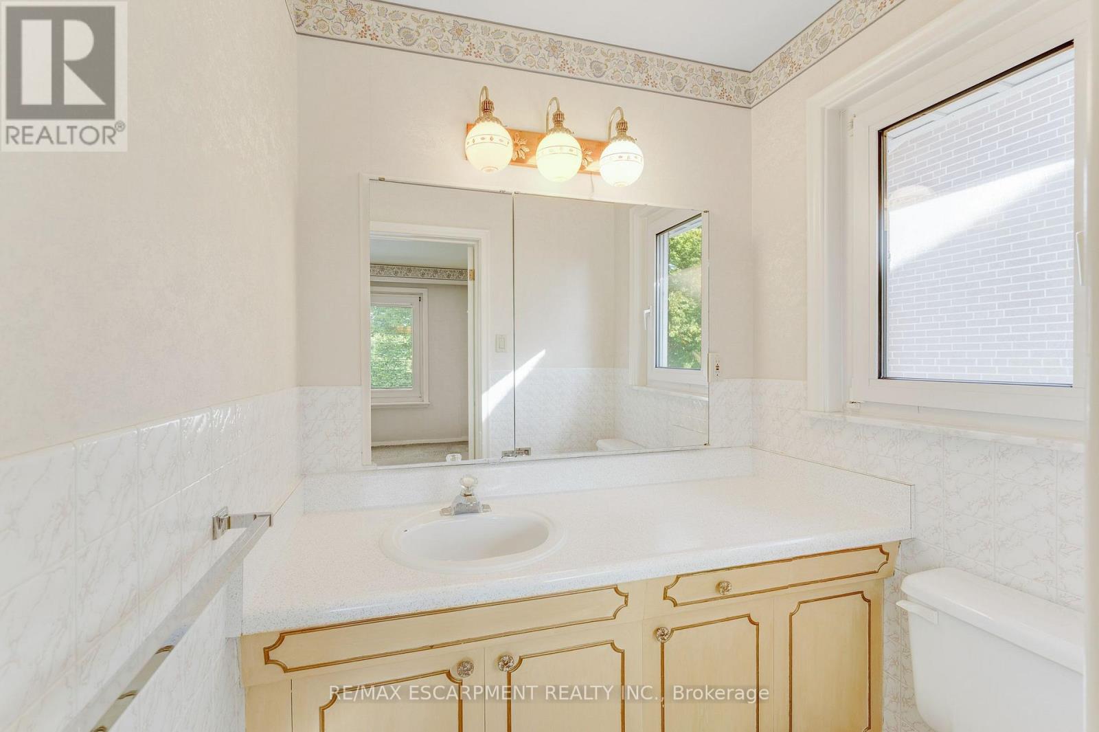 7 Watling Street, Toronto, Ontario  M9P 3E8 - Photo 22 - W13835408