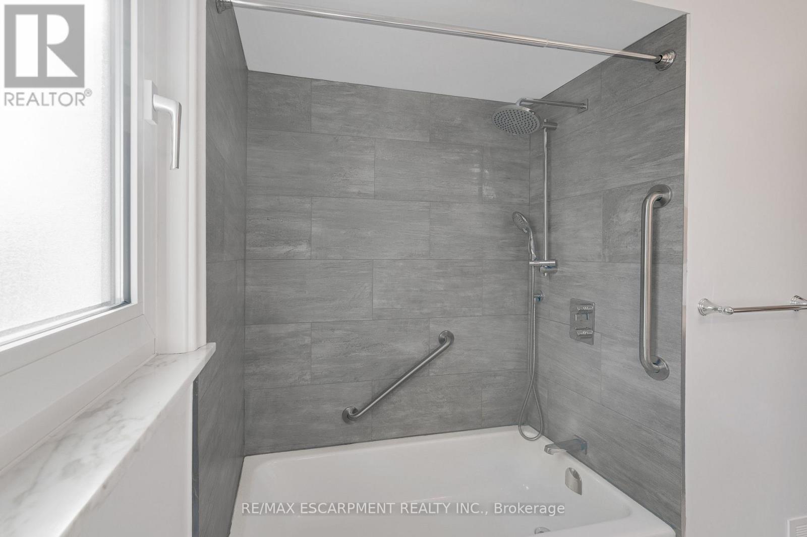 7 Watling Street, Toronto, Ontario  M9P 3E8 - Photo 29 - W13835408