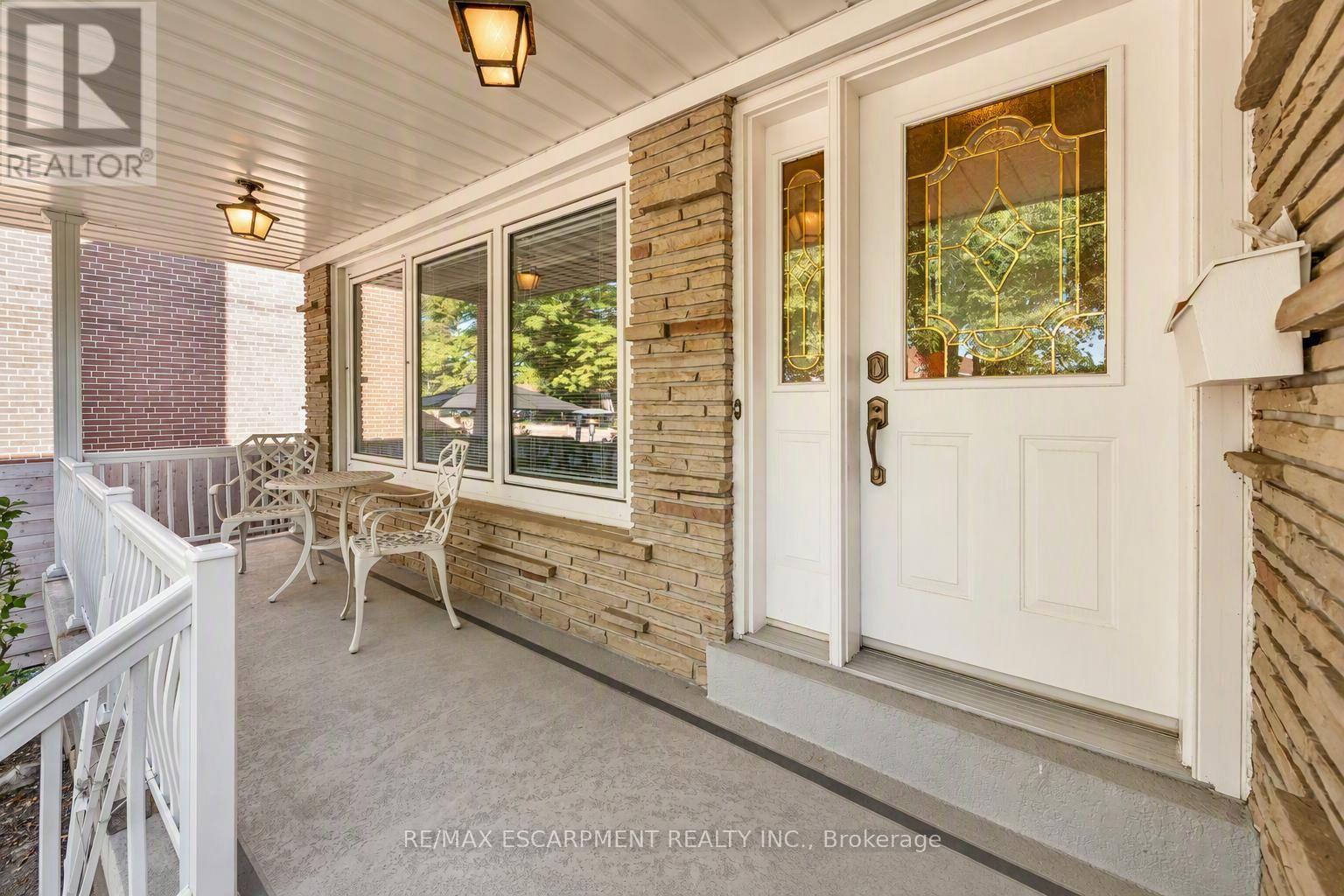 7 Watling Street, Toronto, Ontario  M9P 3E8 - Photo 6 - W13835408