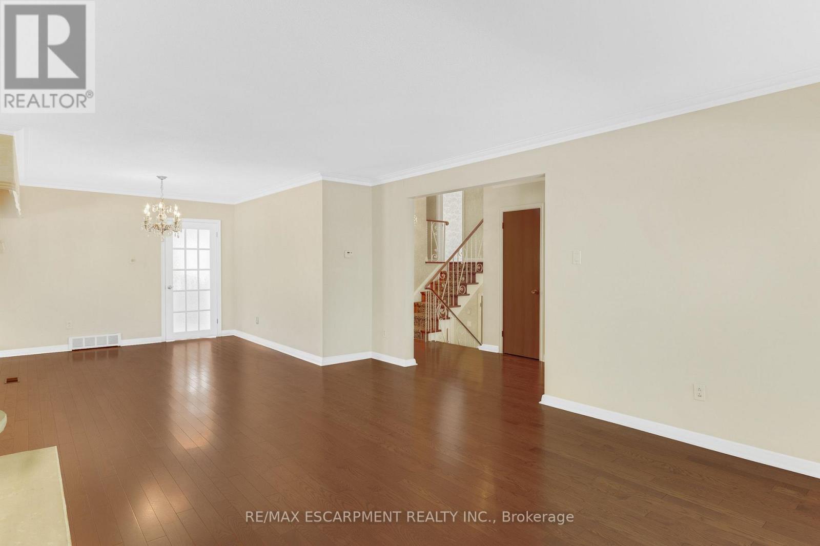 7 Watling Street, Toronto, Ontario  M9P 3E8 - Photo 9 - W13835408