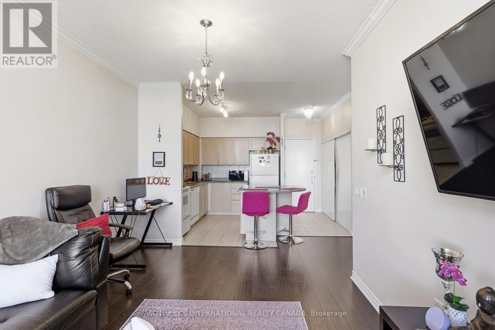 2112 - 55 Strathaven Drive, Mississauga, Ontario  L5R 4G9 - Photo 11 - W13835432