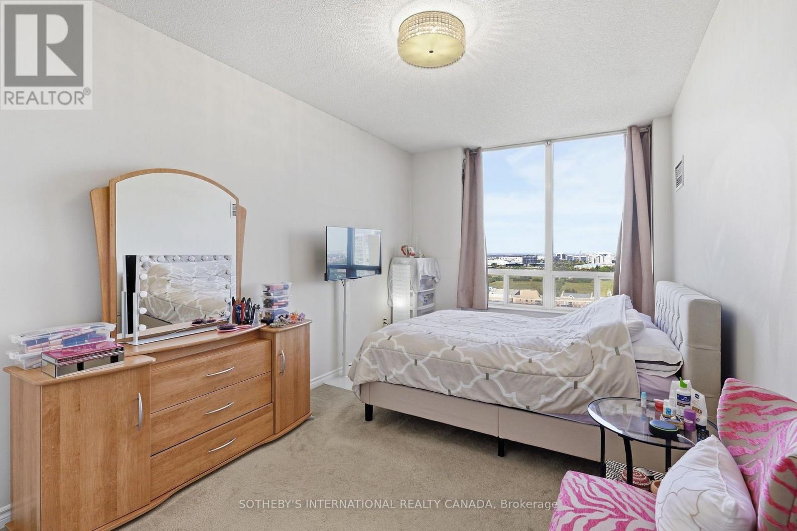 2112 - 55 Strathaven Drive, Mississauga, Ontario  L5R 4G9 - Photo 13 - W13835432