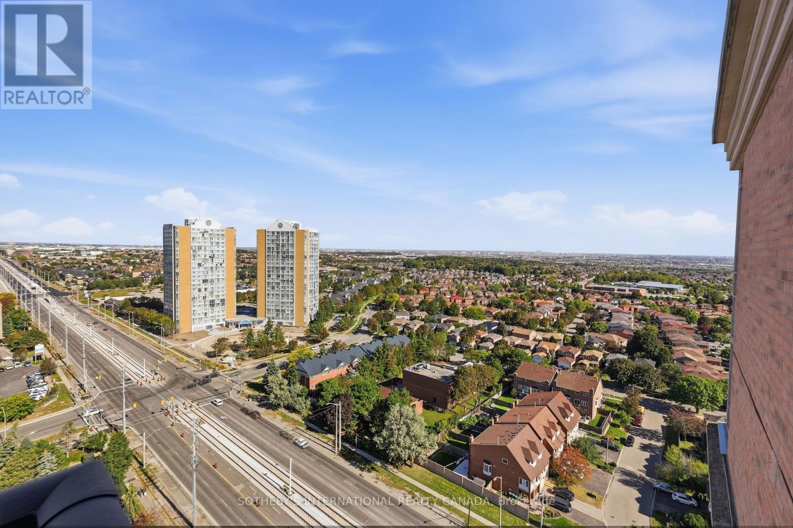 2112 - 55 Strathaven Drive, Mississauga, Ontario  L5R 4G9 - Photo 9 - W13835432