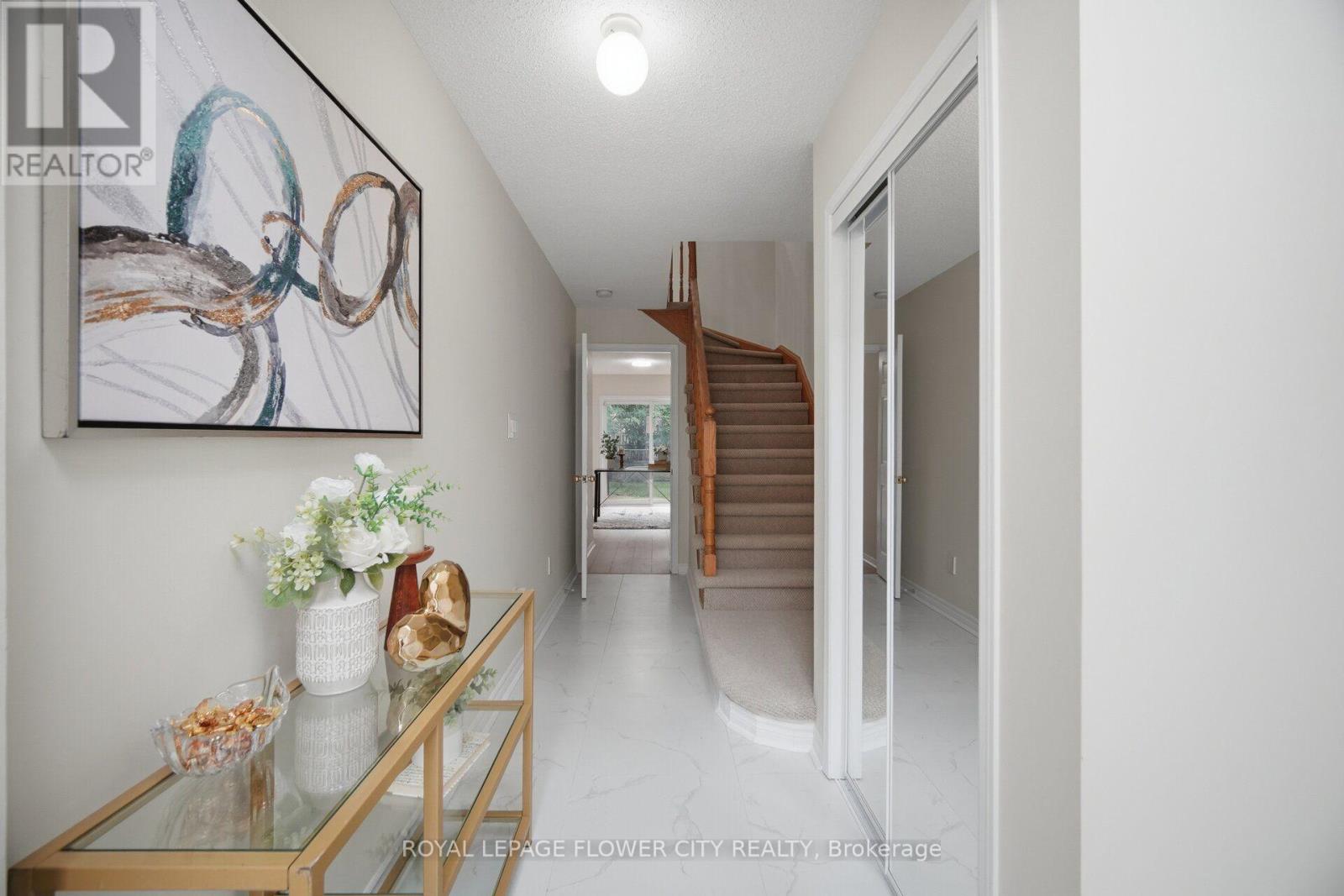 79 Bernard Avenue, Brampton, Ontario  L6Y 5S3 - Photo 6 - W13835498