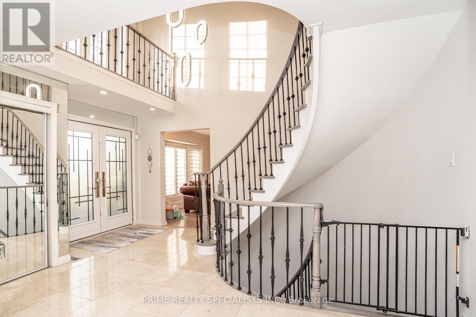 1800 Tattersall Way, Mississauga, Ontario  L5M 3H7 - Photo 4 - W13835516