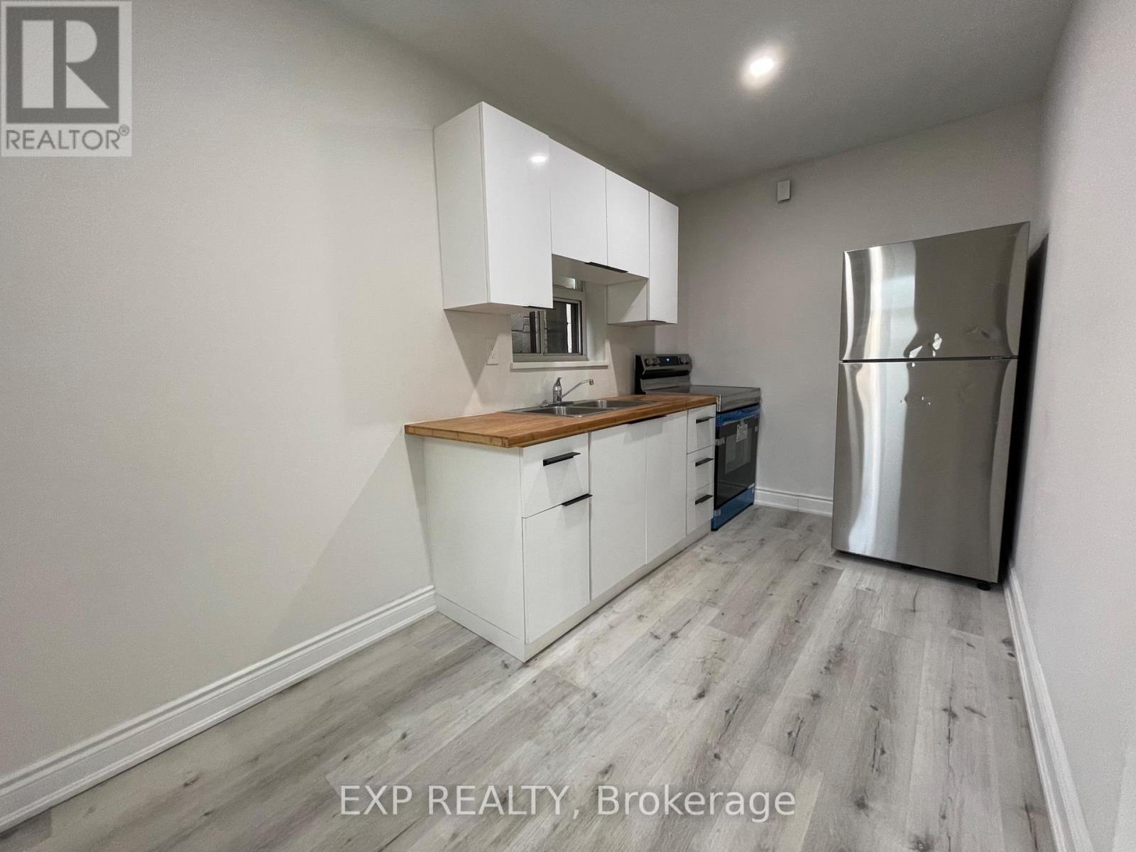 1 - 259 Lakeshore Road E, Mississauga, Ontario  L5G 1G8 - Photo 9 - W13835518