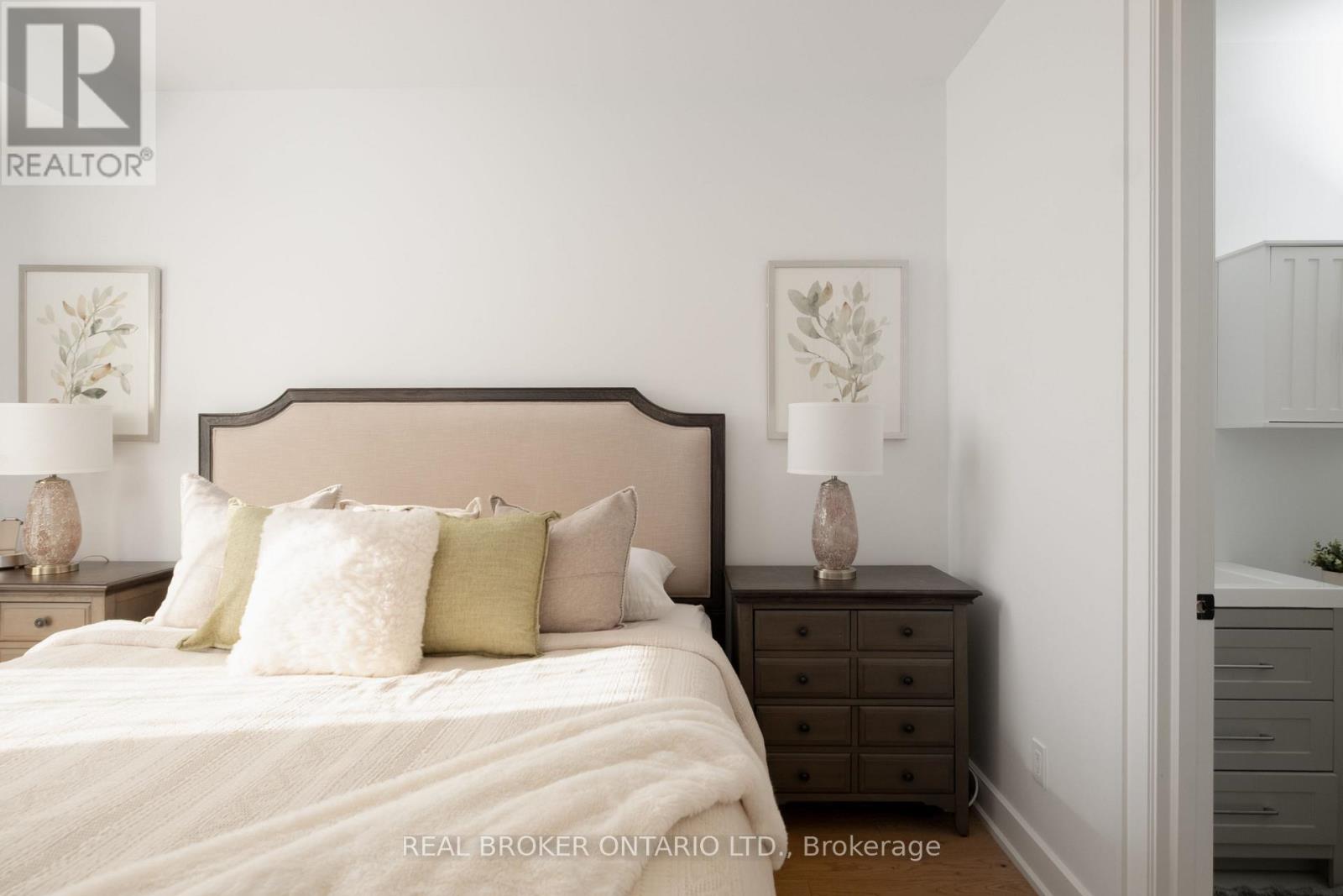 1633 Coram Crescent, Mississauga, Ontario  L4X 1L1 - Photo 20 - W13835520