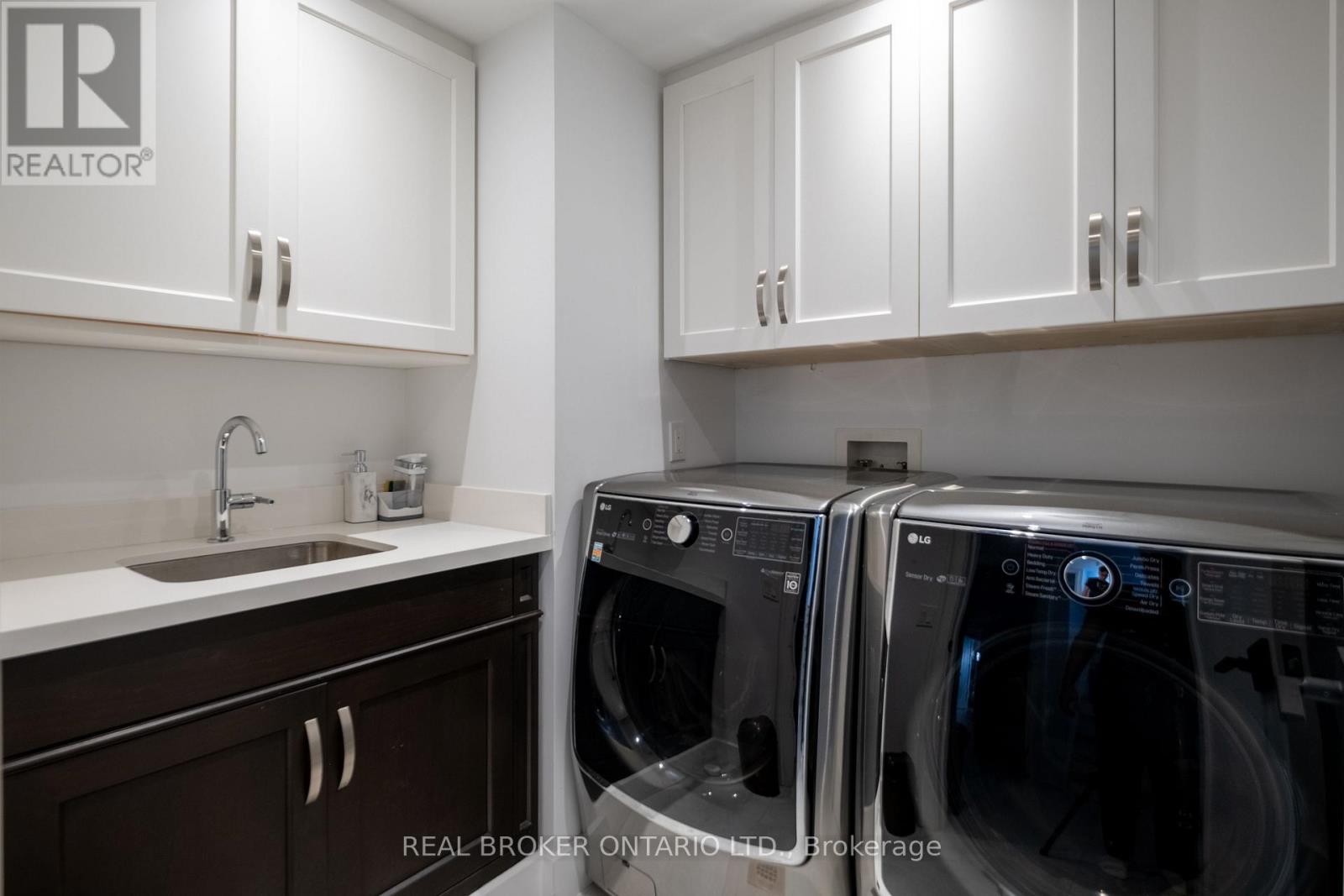 1633 Coram Crescent, Mississauga, Ontario  L4X 1L1 - Photo 38 - W13835520