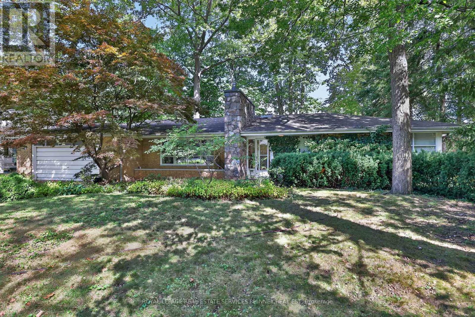 1519 Elite Road, Mississauga, Ontario  L5J 3B3 - Photo 2 - W13835528