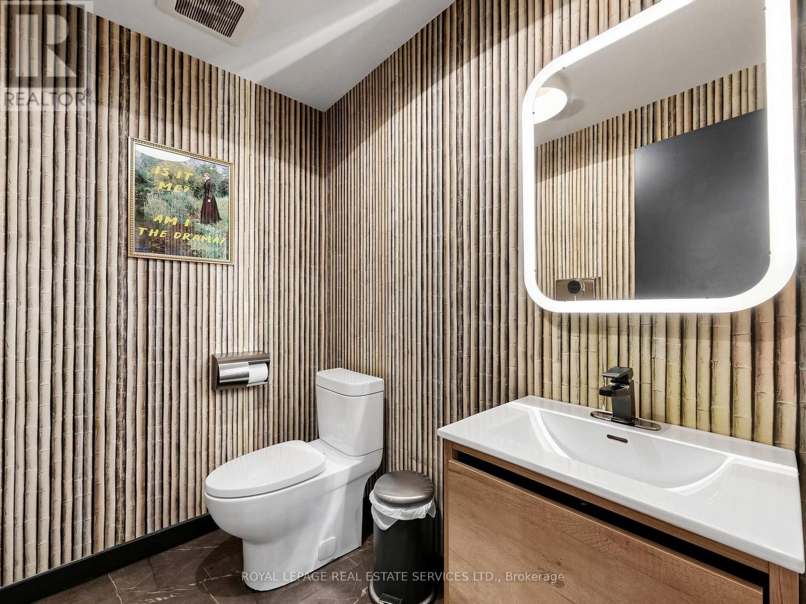 2233 Dundas Street W, Toronto, Ontario  M6R 1X6 - Photo 19 - W13835538
