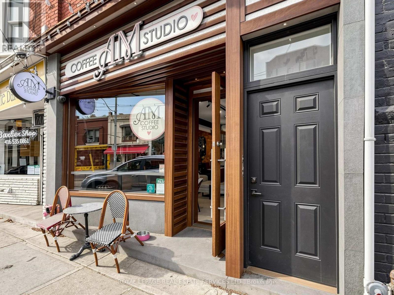2233 Dundas Street W, Toronto, Ontario  M6R 1X6 - Photo 2 - W13835538