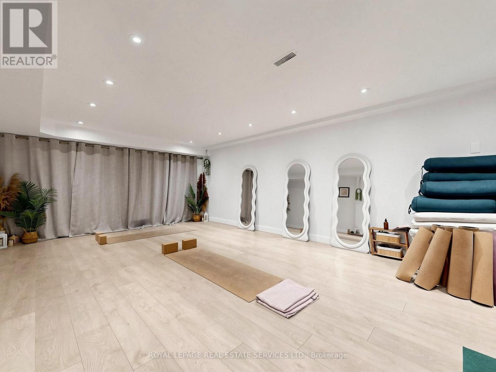 2233 Dundas Street W, Toronto, Ontario  M6R 1X6 - Photo 22 - W13835538
