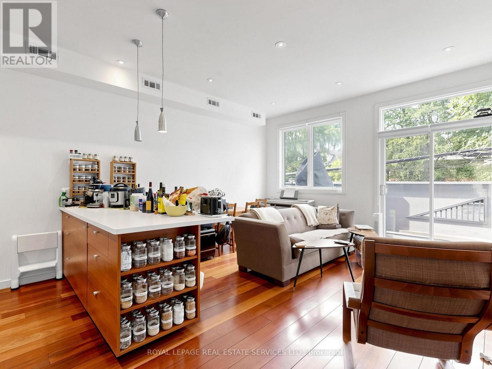 2233 Dundas Street W, Toronto, Ontario  M6R 1X6 - Photo 40 - W13835538