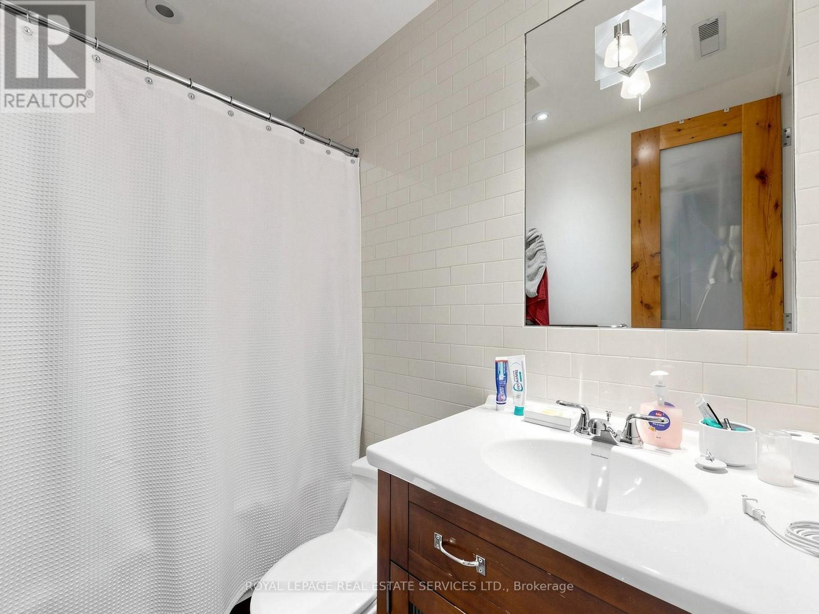 2233 Dundas Street W, Toronto, Ontario  M6R 1X6 - Photo 47 - W13835538