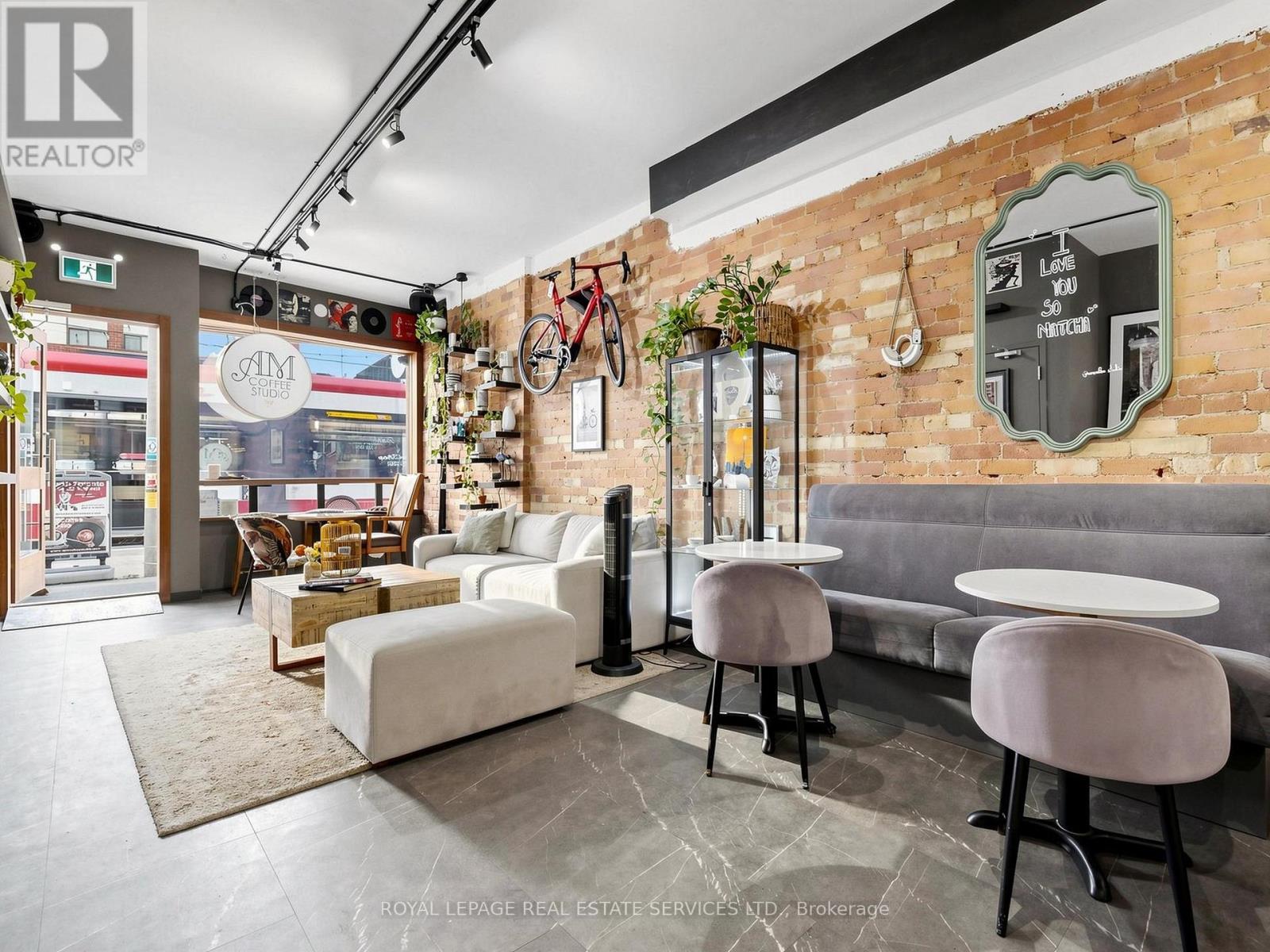2233 Dundas Street W, Toronto, Ontario  M6R 1X6 - Photo 6 - W13835538