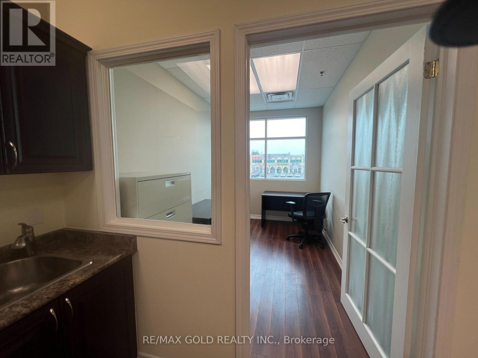 214a - 2970 Drew Road N, Mississauga, Ontario  L4T 0A6 - Photo 5 - W13835586