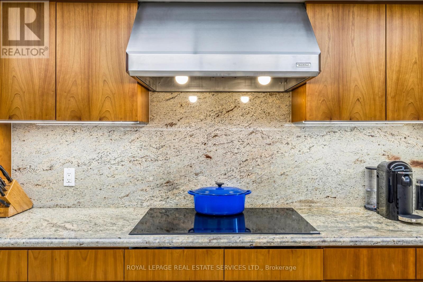 3801 - 1 Palace Pier Court, Toronto, Ontario  M8V 3W9 - Photo 11 - W13835612