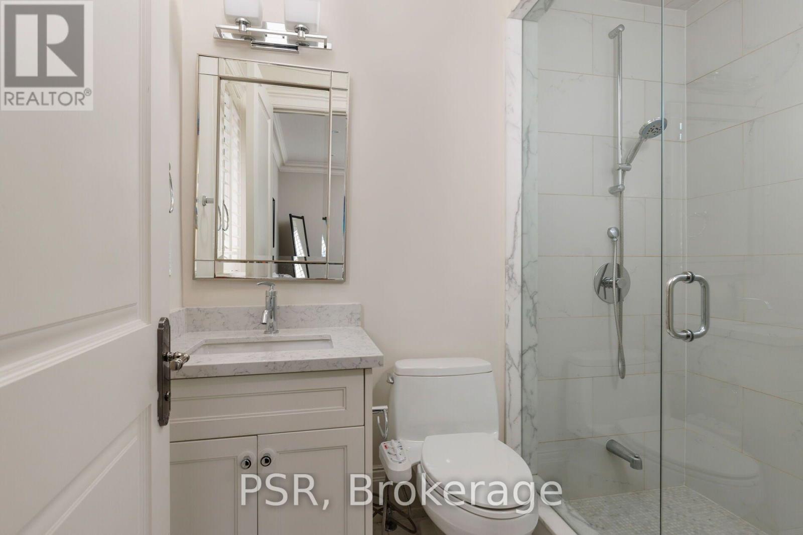 94 Munro Boulevard, Toronto, Ontario  M2P 1C4 - Photo 31 - C13835204