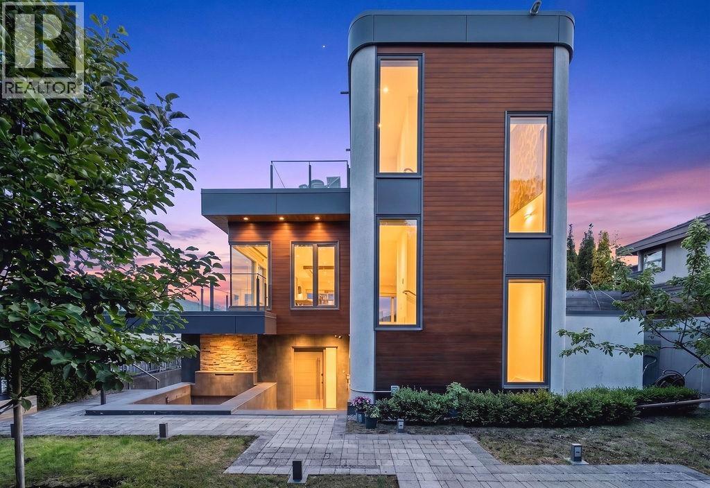 2863 W King Edward Avenue, Vancouver, British Columbia  V6L 1V1 - Photo 1 - R3136163