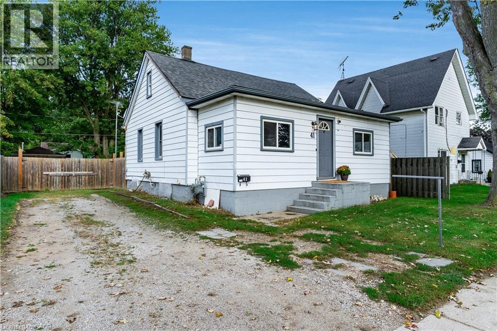 41 Westmoreland Avenue, Leamington, Ontario  N8H 3P4 - Photo 2 - 40867073