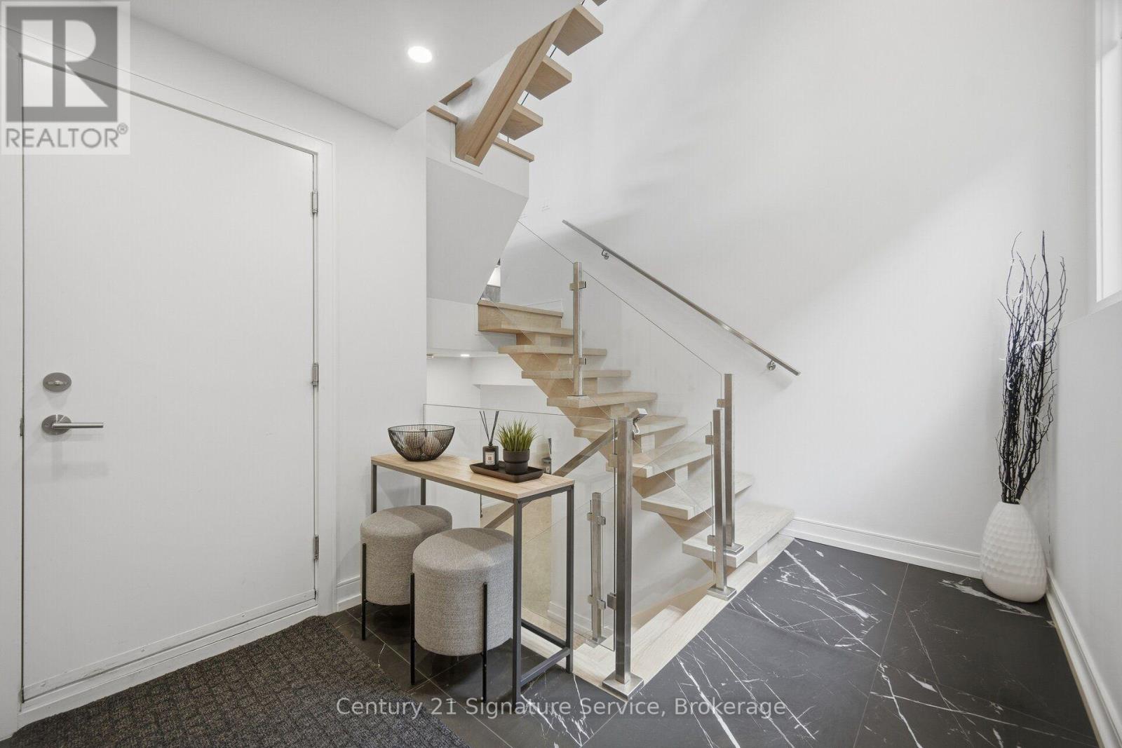273c Ranee Avenue, Toronto, Ontario  M6A 1N7 - Photo 41 - W13834076