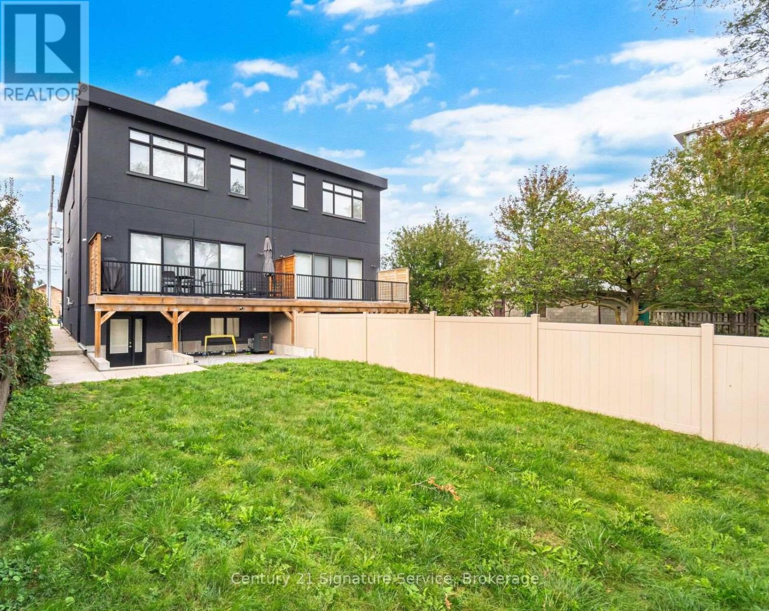 273c Ranee Avenue, Toronto, Ontario  M6A 1N7 - Photo 50 - W13834076
