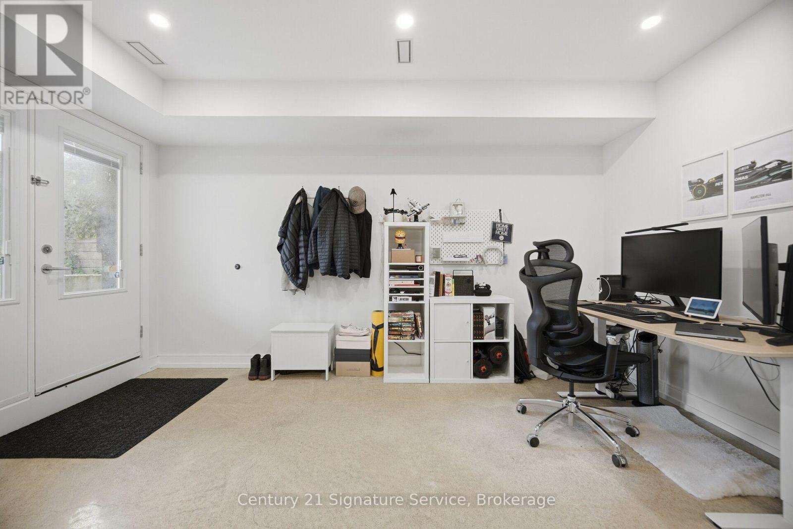 273c Ranee Avenue, Toronto, Ontario  M6A 1N7 - Photo 45 - W13834076