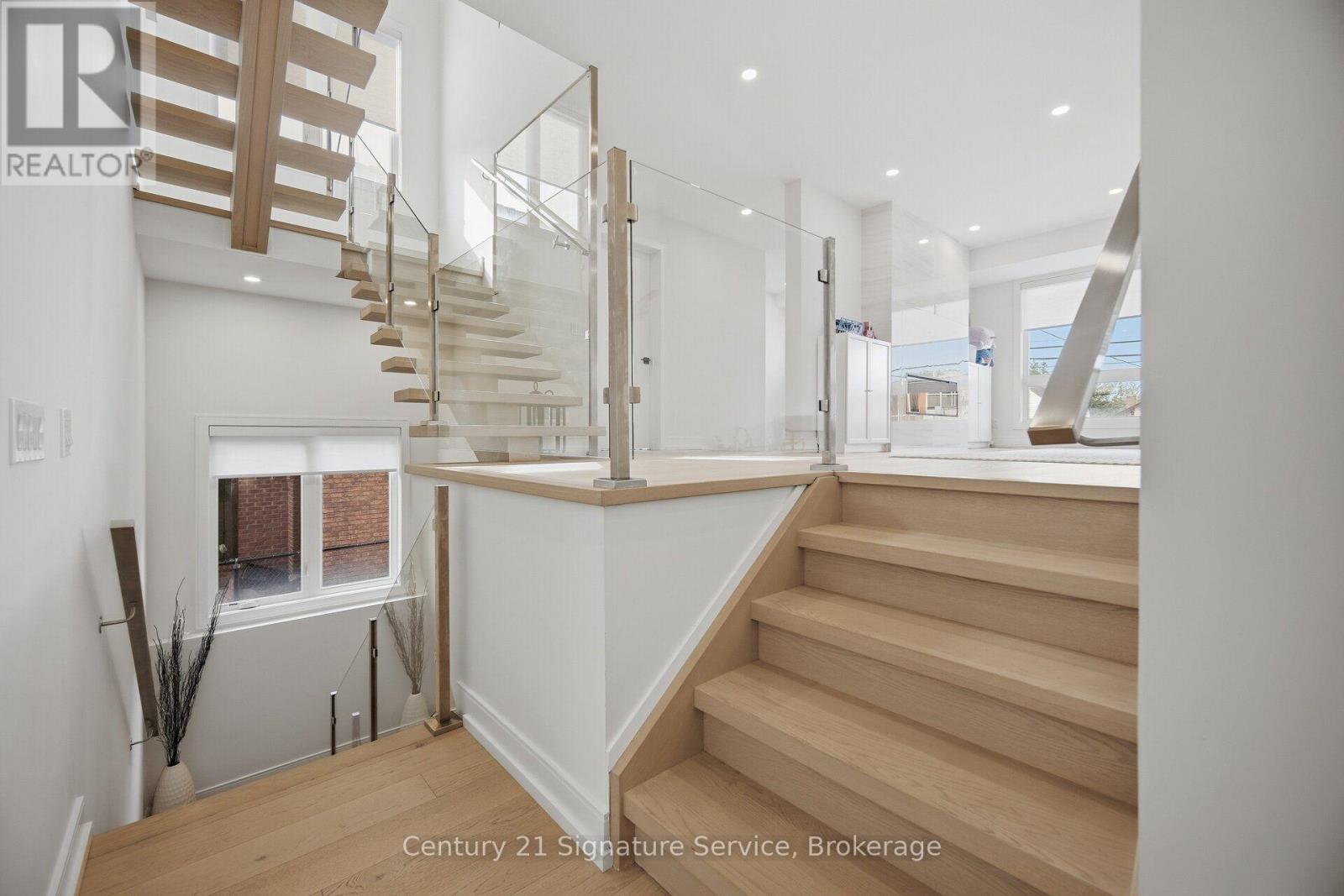 273c Ranee Avenue, Toronto, Ontario  M6A 1N7 - Photo 40 - W13834076