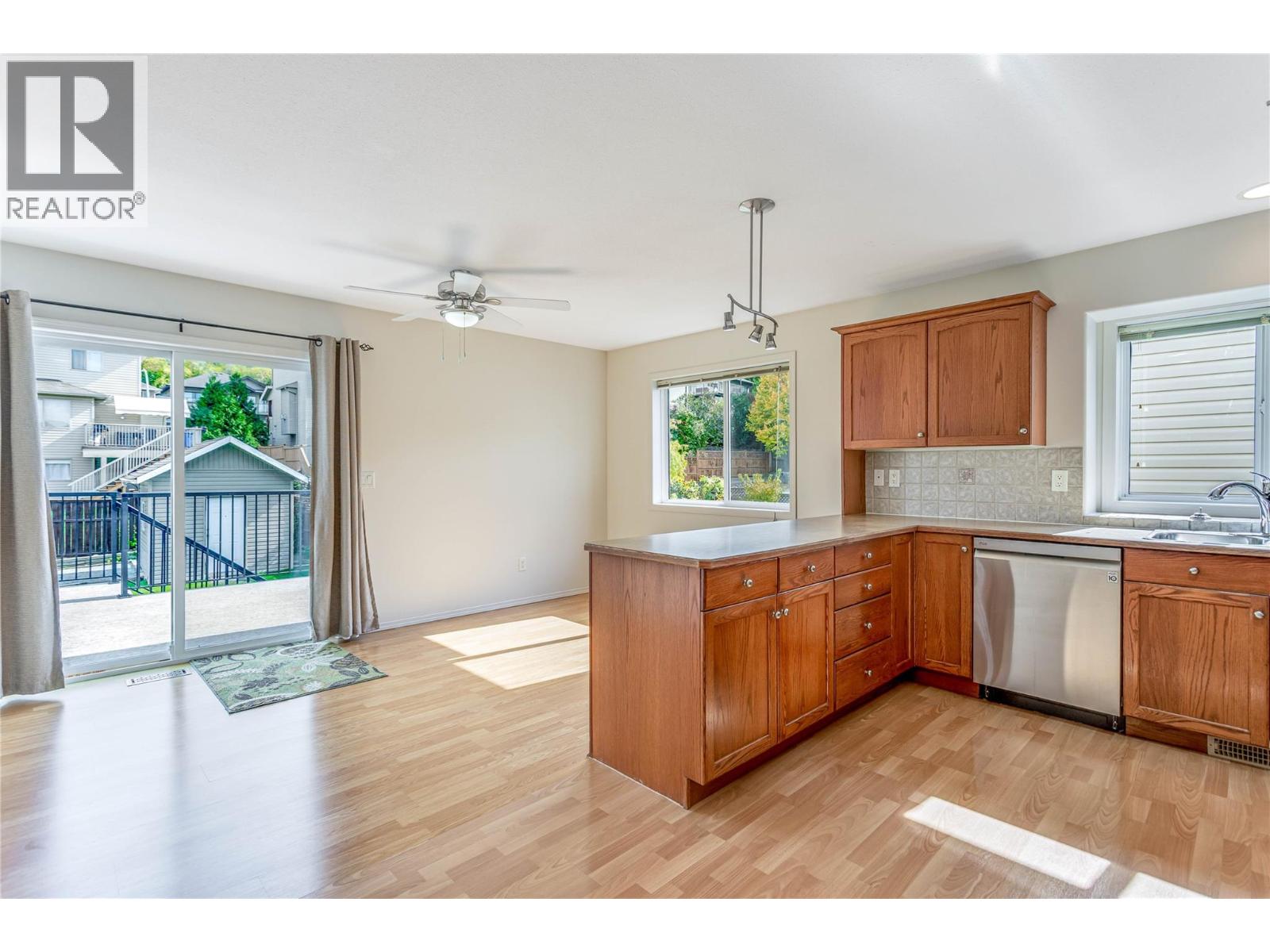 171 Surel Court, Kelowna, British Columbia  V1X 7Y3 - Photo 7 - 10402046