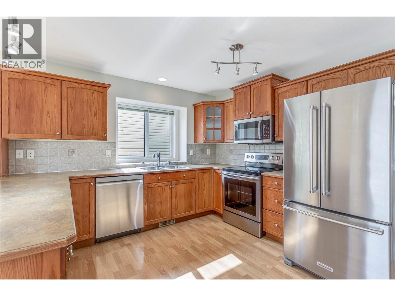 171 Surel Court, Kelowna, British Columbia  V1X 7Y3 - Photo 8 - 10402046